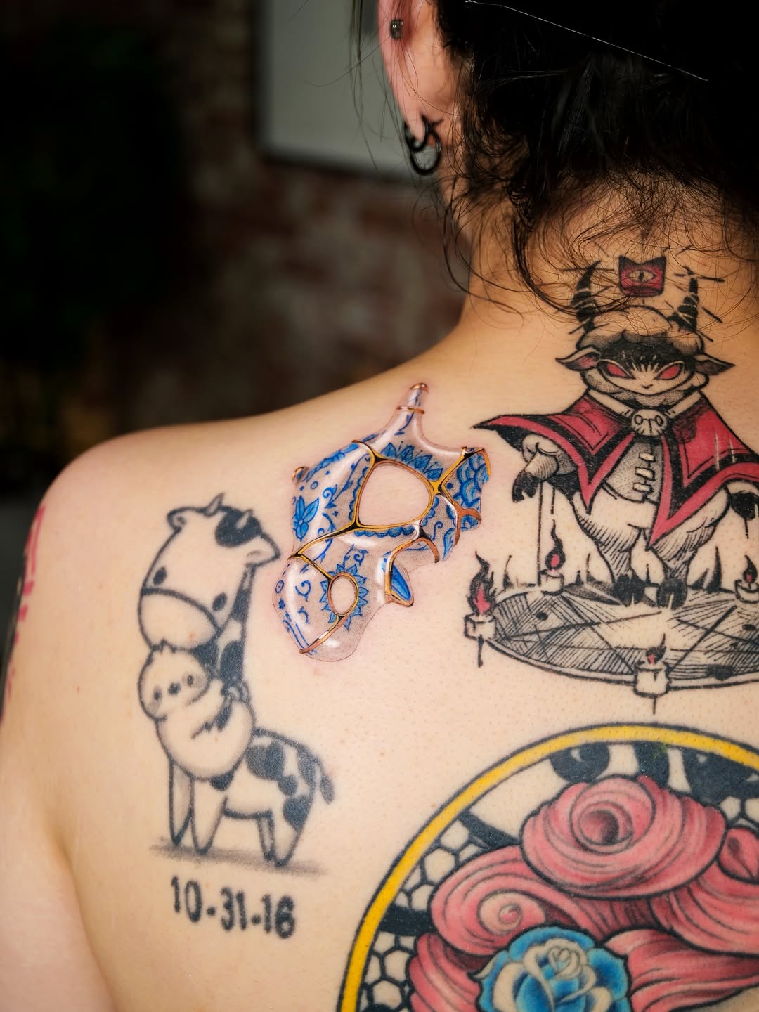 Tattoo by @tattooer.ari โ illustrative, ornamental