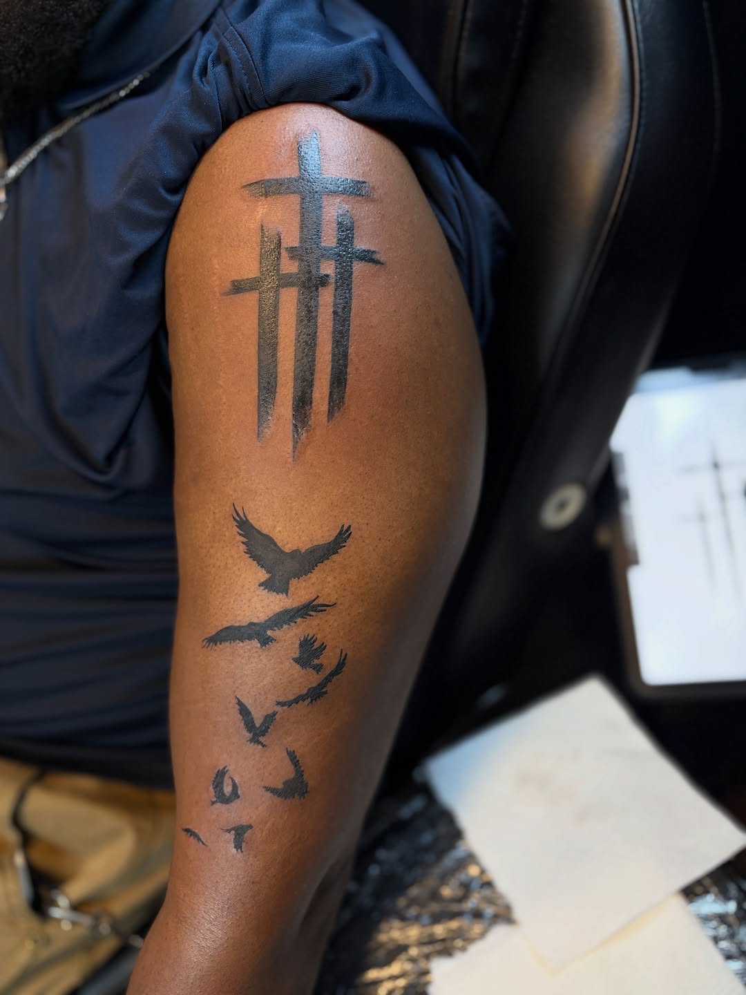Tattoo by @_the876kid_ โ blackwork