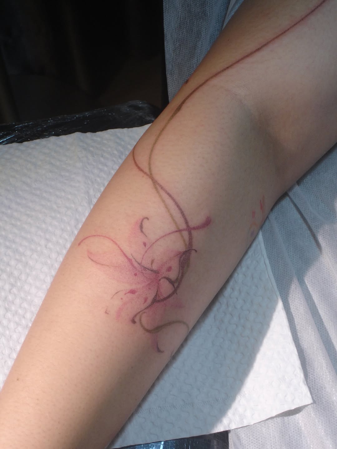 Tattoo by @___drea.dorm — fine_line, watercolor