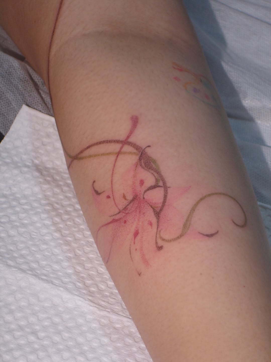 Tattoo by @___drea.dorm — watercolor, fine_line
