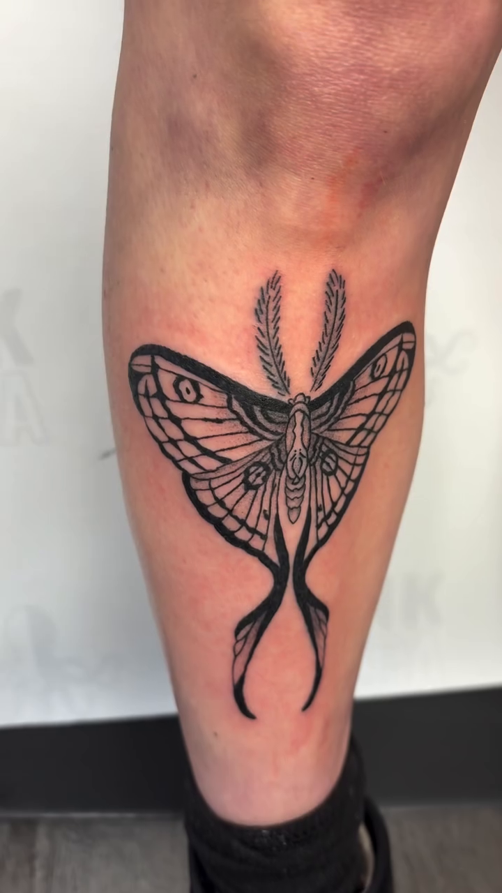 Tattoo by @kiley.inks โ fine_line