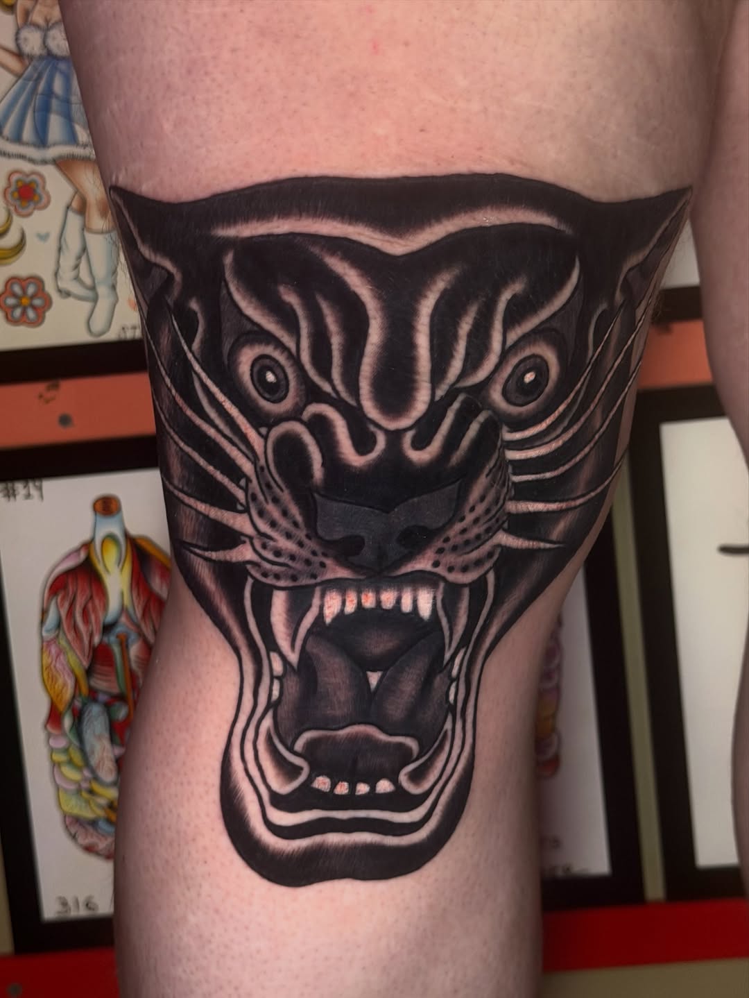 Tattoo by @biancafeliciamaria — american_traditional, blackwork