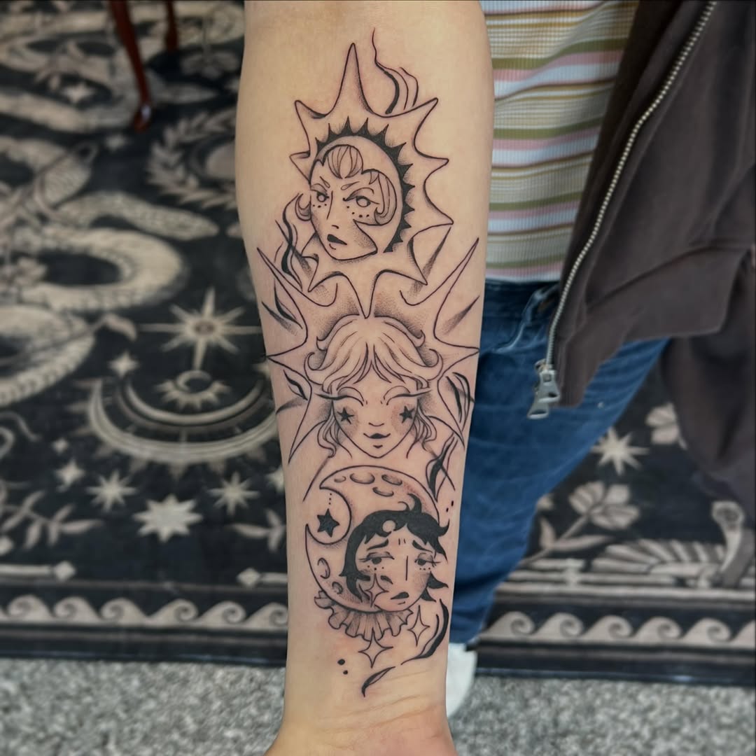 Tattoo by @calliecattats โ illustrative, blackwork