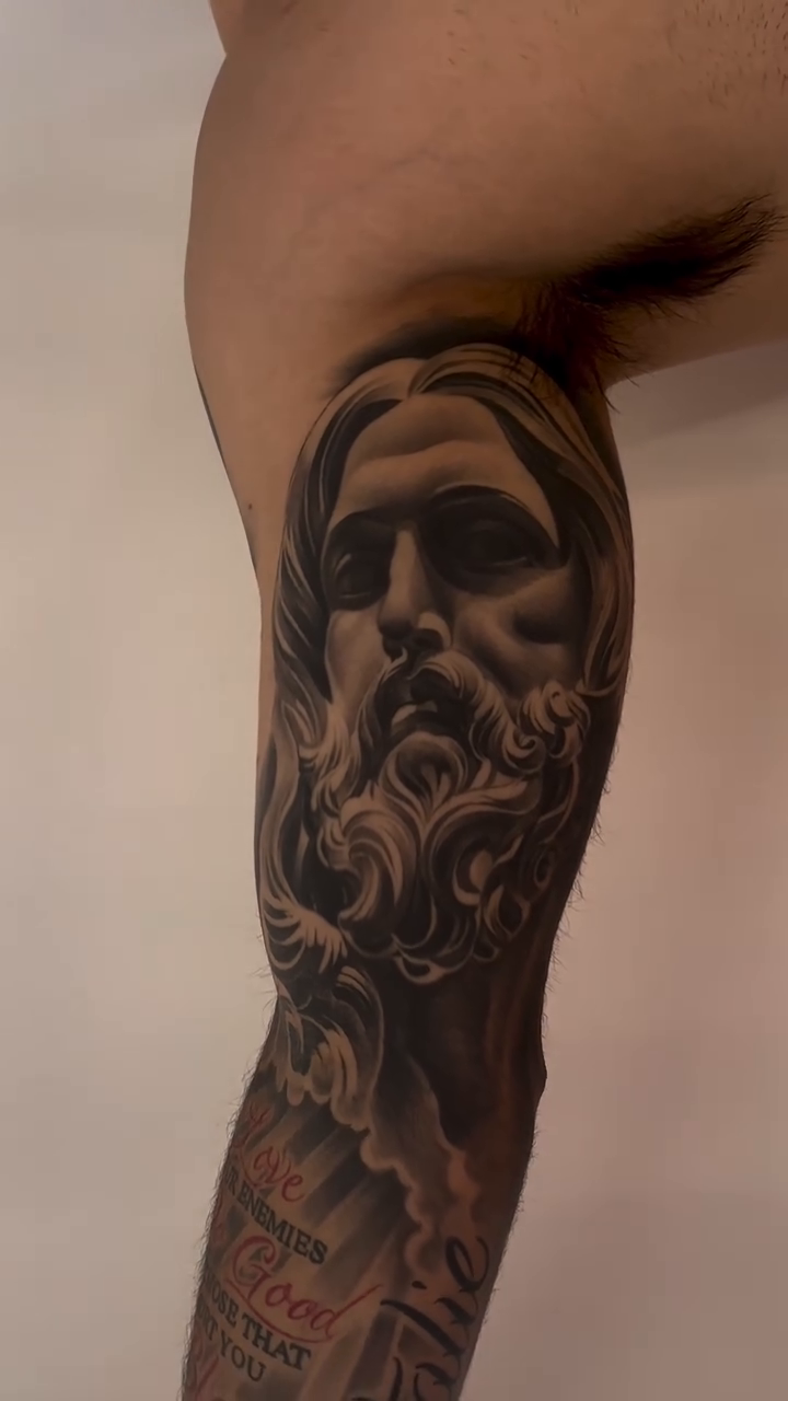 Tattoo by @lasuenink — realism, black_and_grey