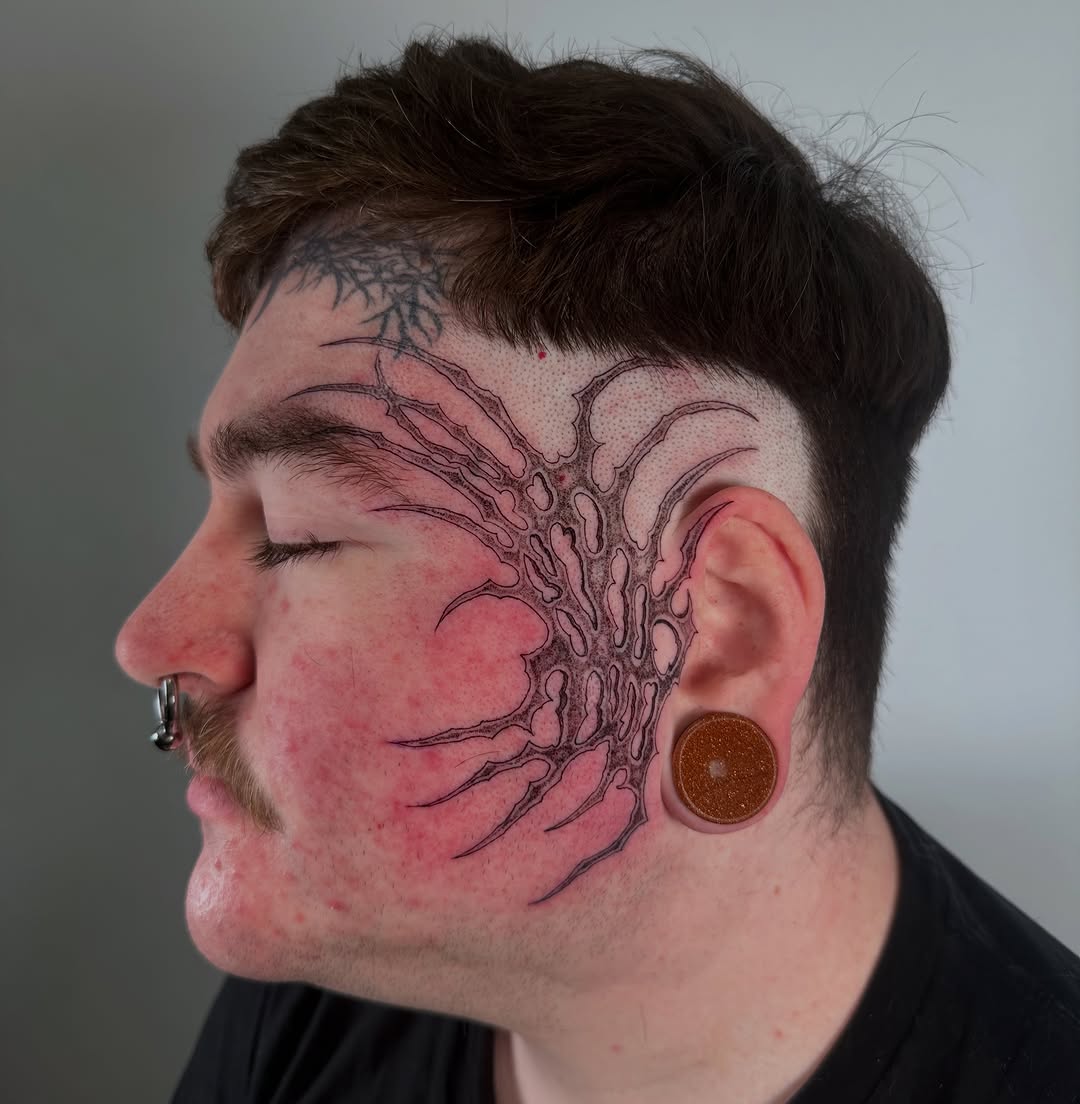 Tattoo by @sechisaiasz — blackwork, illustrative