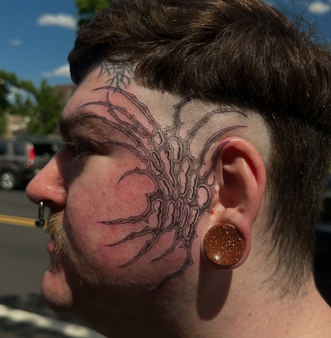 Tattoo by @sechisaiasz — blackwork, illustrative