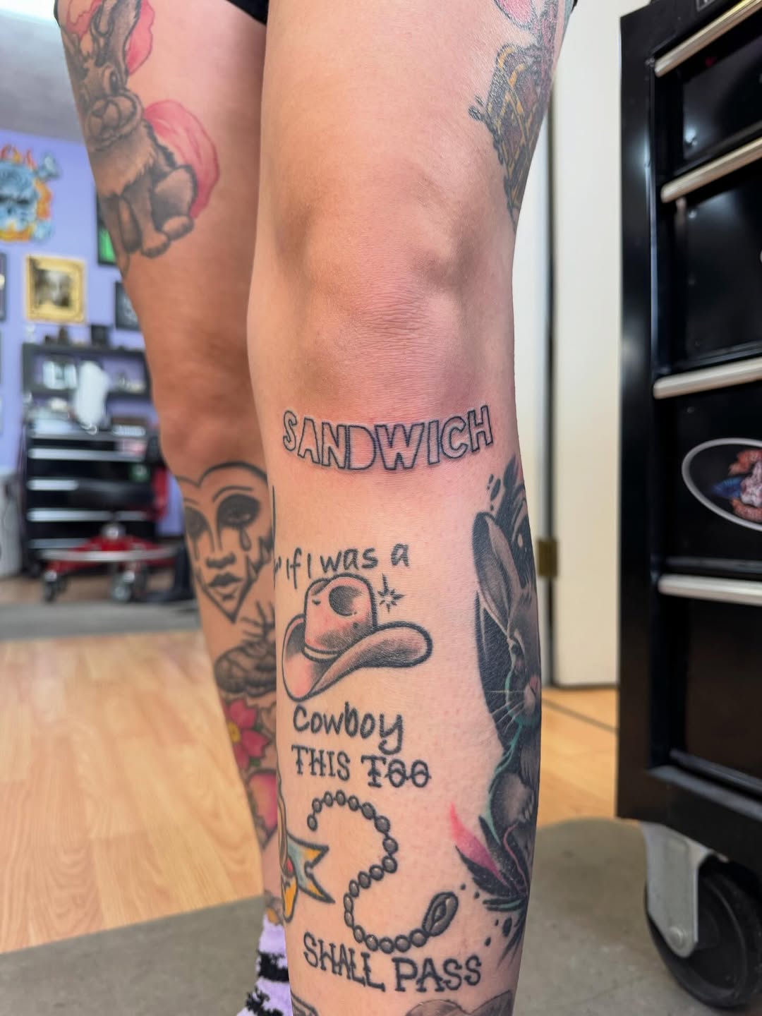 Tattoo by @5sonink — lettering_script, illustrative