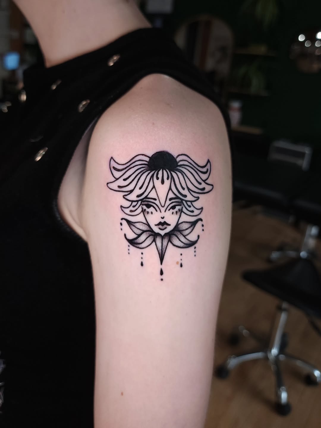 Tattoo by @maxinestewart — illustrative, blackwork