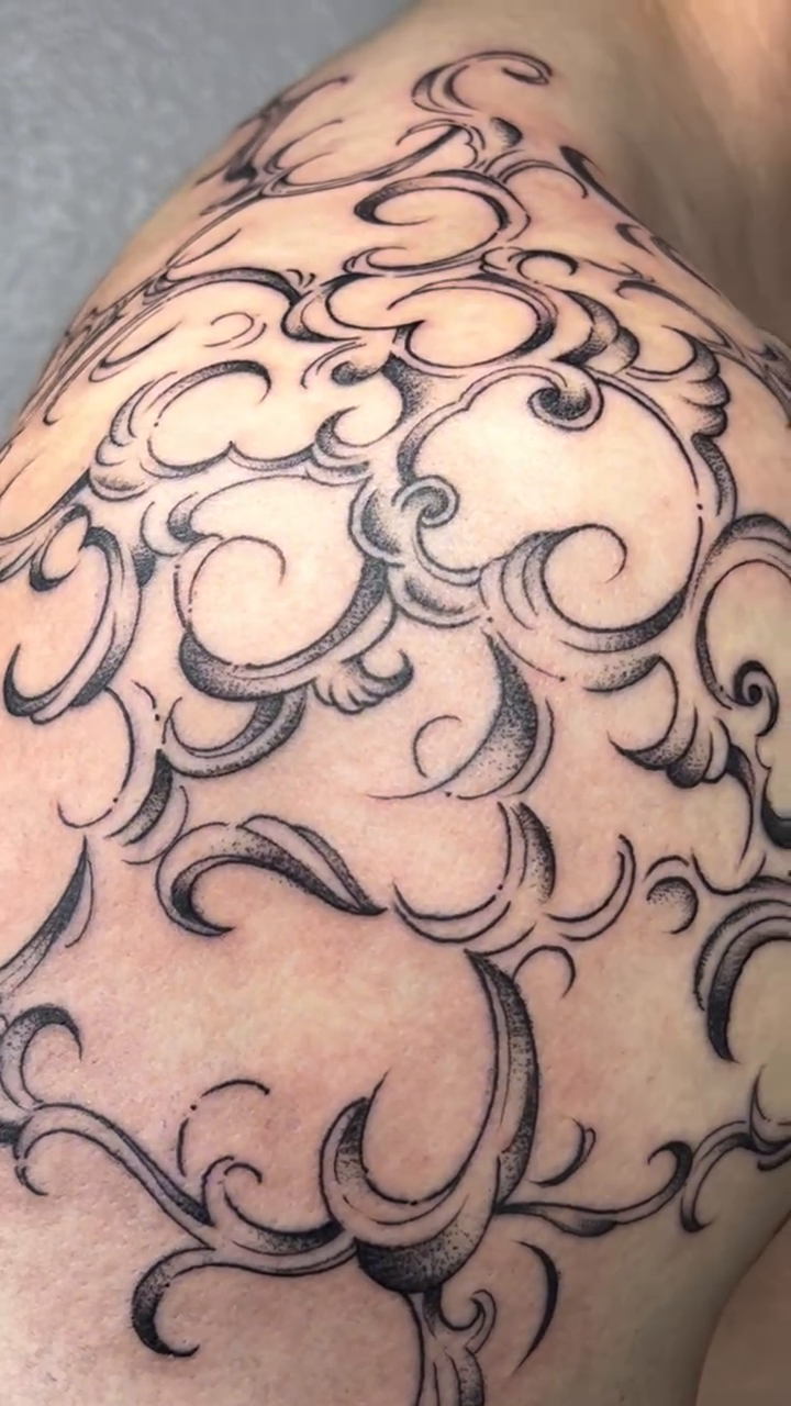 Tattoo by @sara_atamian_tattoos β illustrative, ornamental