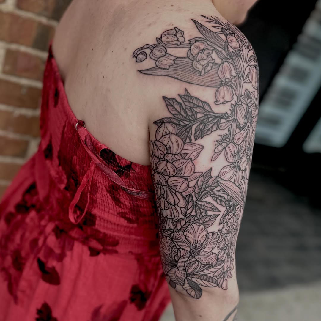 Tattoo by @shleeuhzahshade — black_and_grey