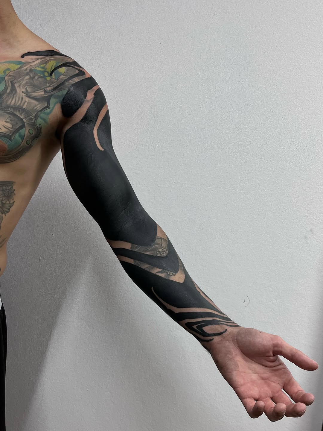 Tattoo by @betos.tattoo β blackwork