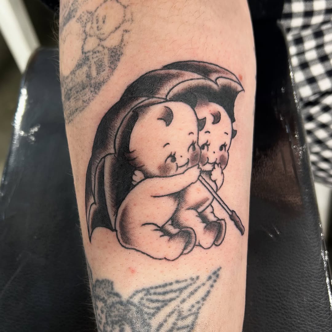 Tattoo by @tawnibendertattoo — american_traditional