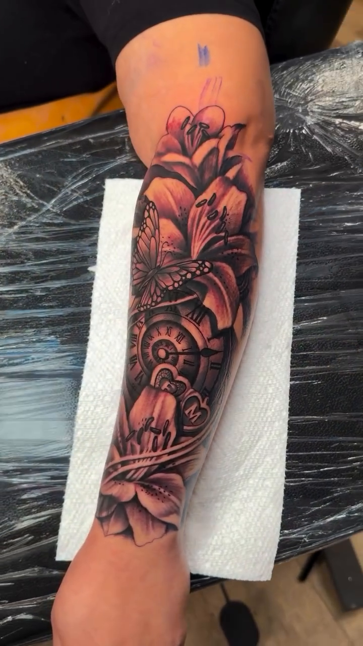 Tattoo by @tjstattoogallery — black_and_grey