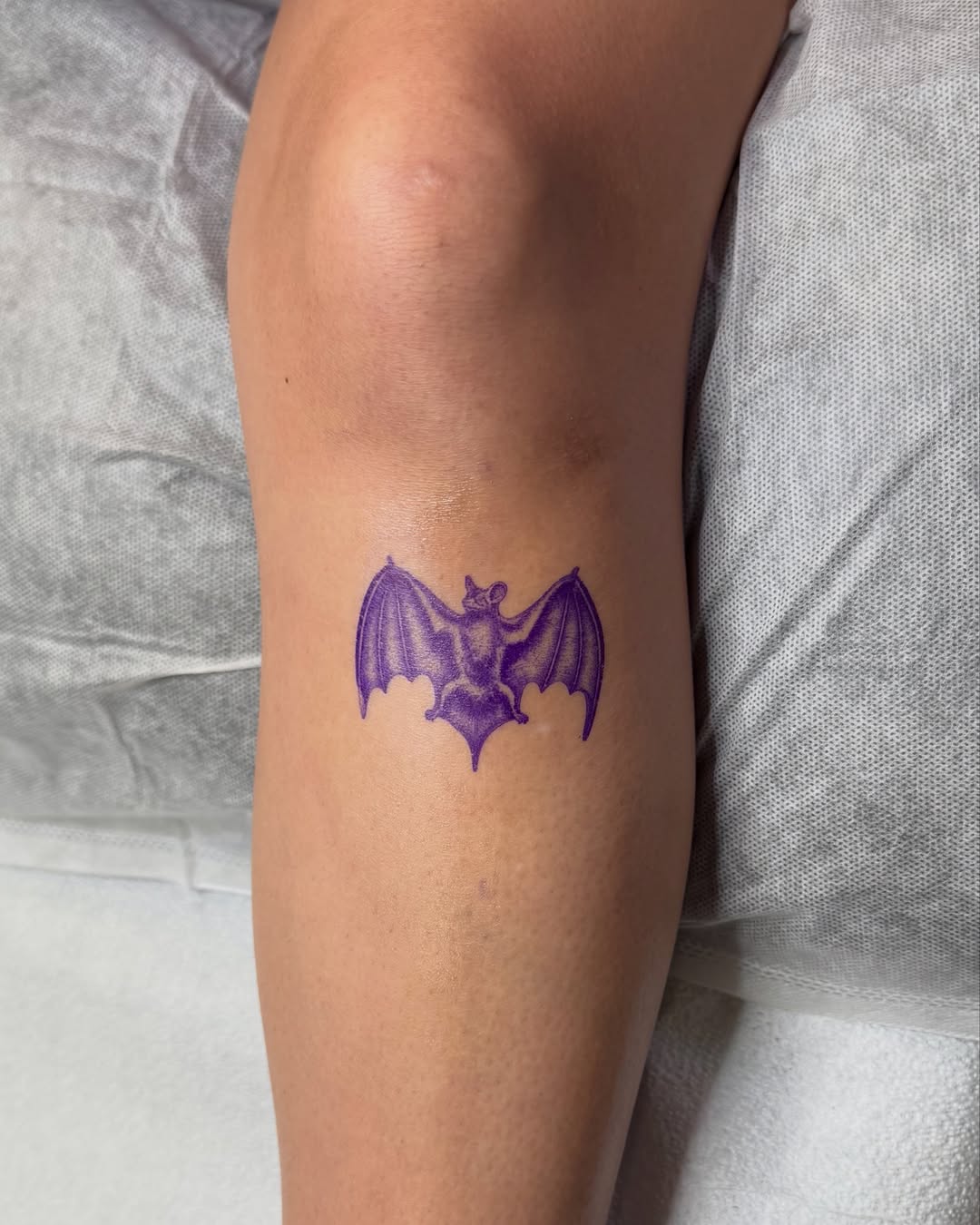 Tattoo by @fabezumi โ black_and_grey