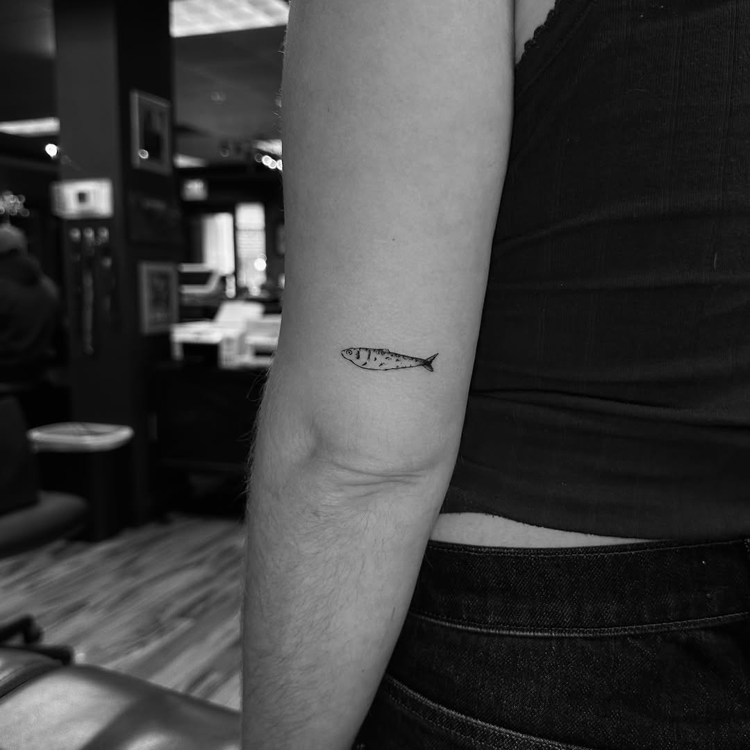 Tattoo by @leotattooartist β fine_line