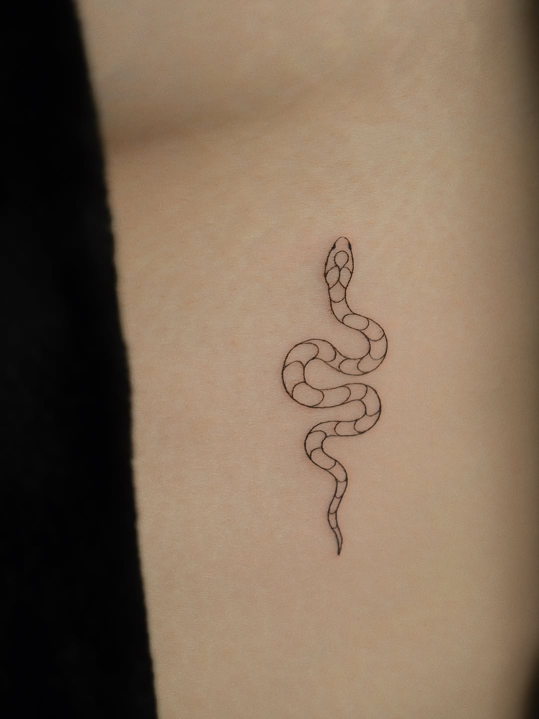 Tattoo by @auras.tattoos — fine_line, minimalist