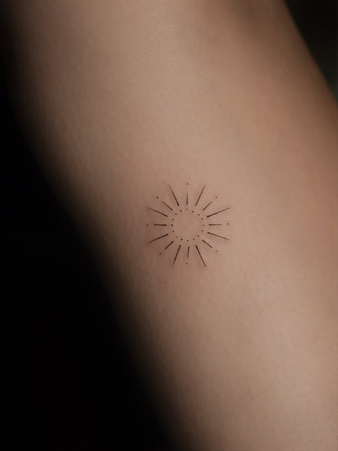 Tattoo by @auras.tattoos — fine_line, minimalist