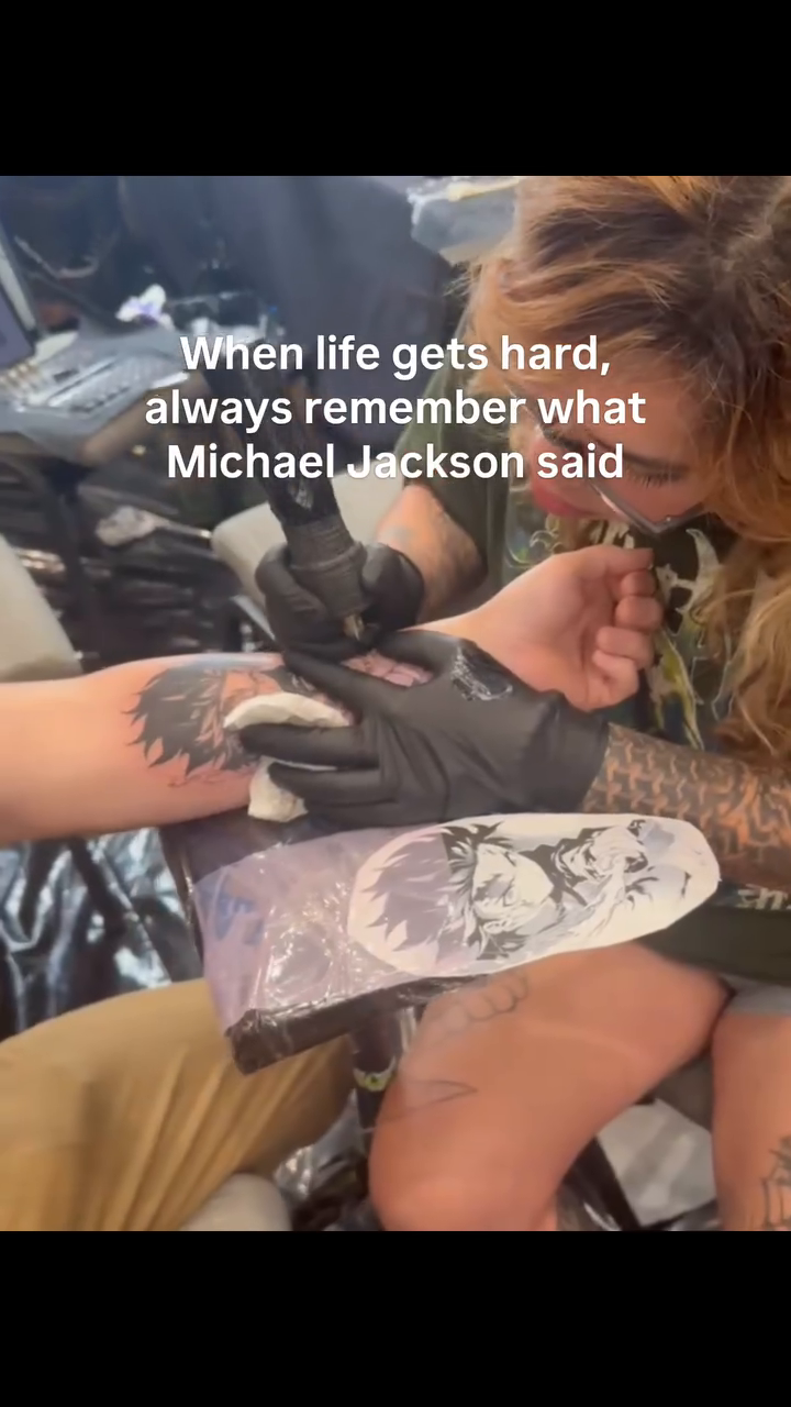Tattoo by @noposfucktattoos โ anime