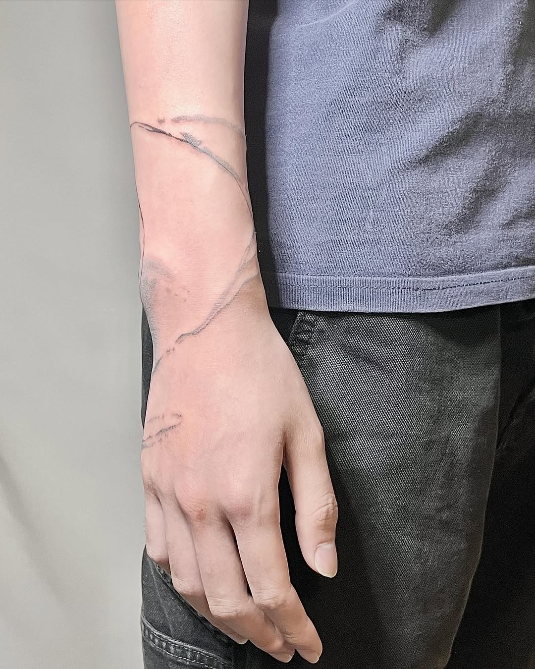 Tattoo by @tt.vetta — fine_line, black_and_grey