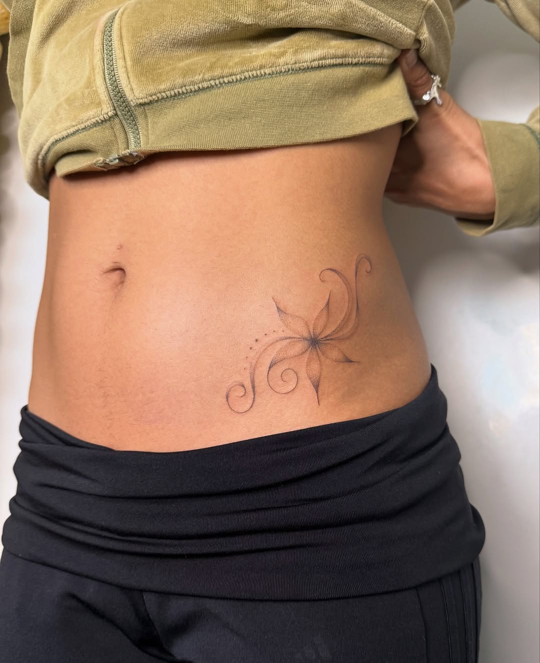 Tattoo by @so0mps — fine_line, dotwork