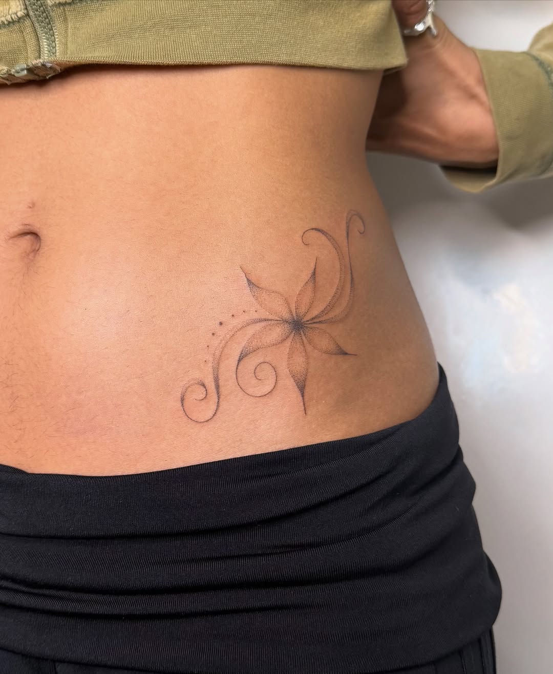 Tattoo by @so0mps — fine_line, dotwork