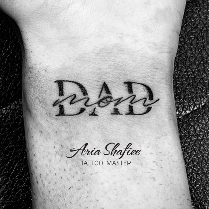 Tattoo by @ariu_tattoo — lettering_script, fine_line