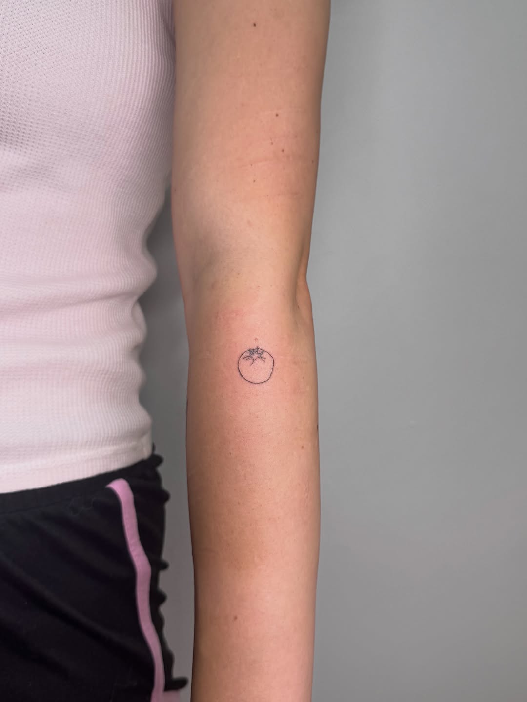 Tattoo by @inkbynicolee — fine_line, minimalist