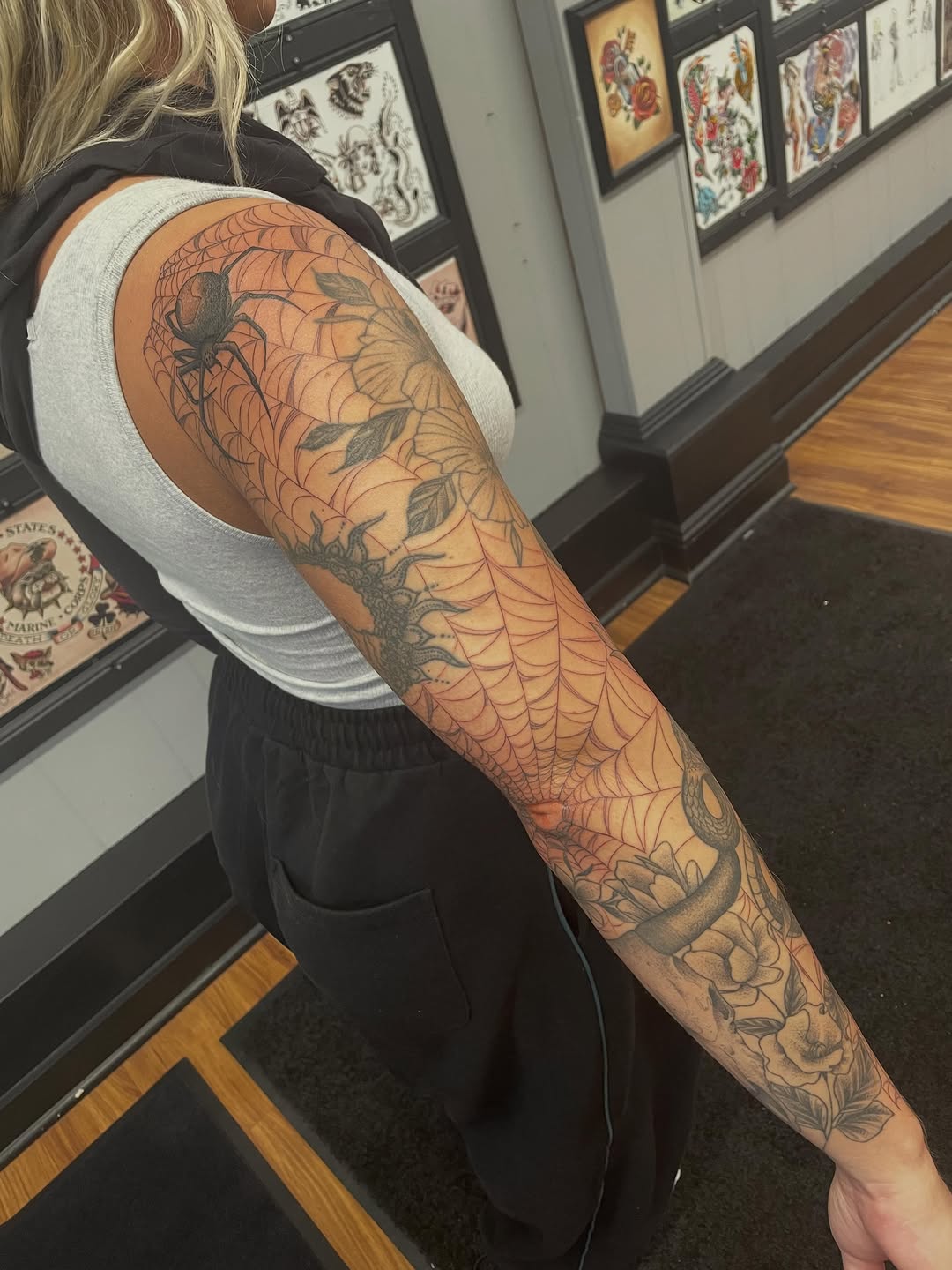 Tattoo by @andreyu187 — black_and_grey, illustrative