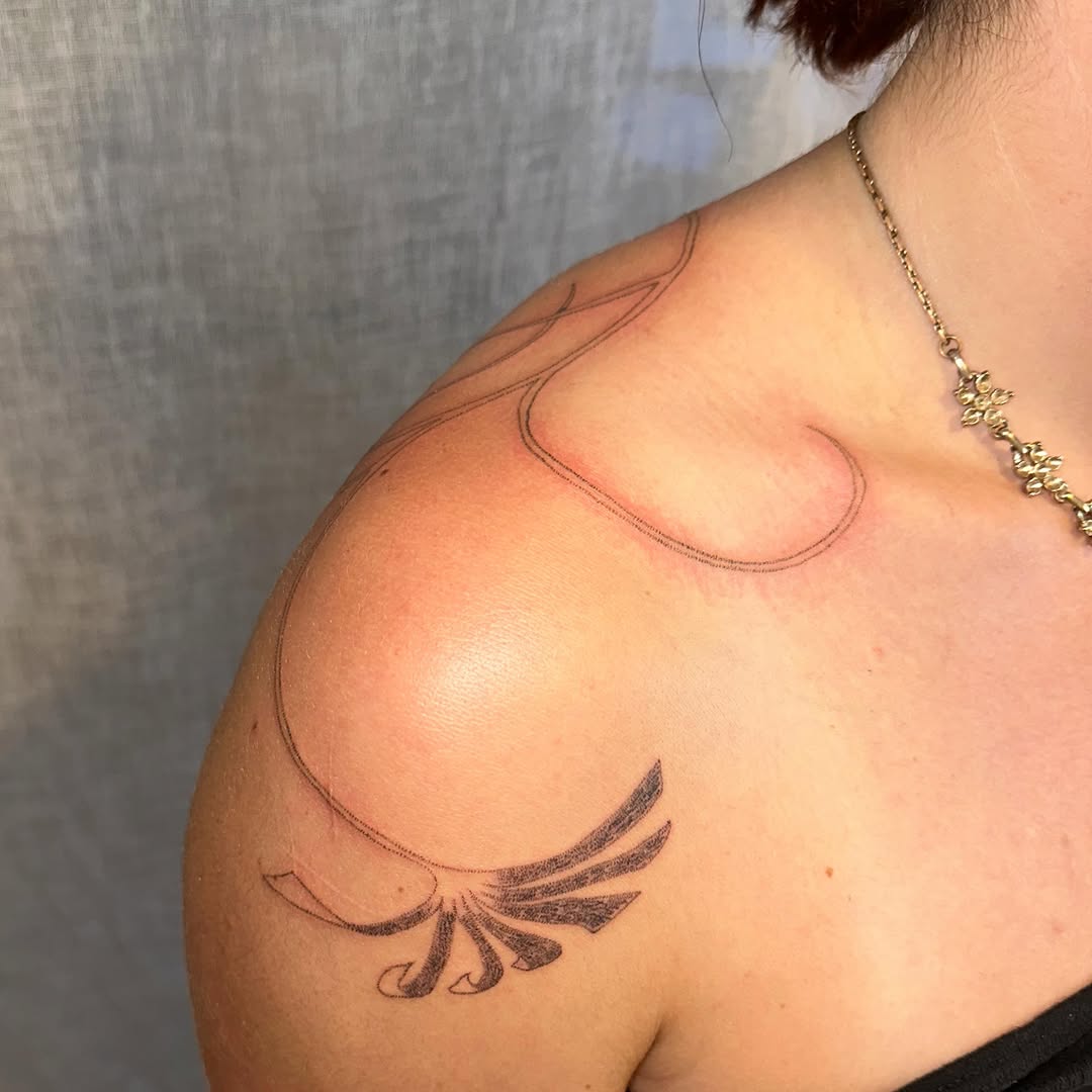 Tattoo by @pokingyousoftly — fine_line