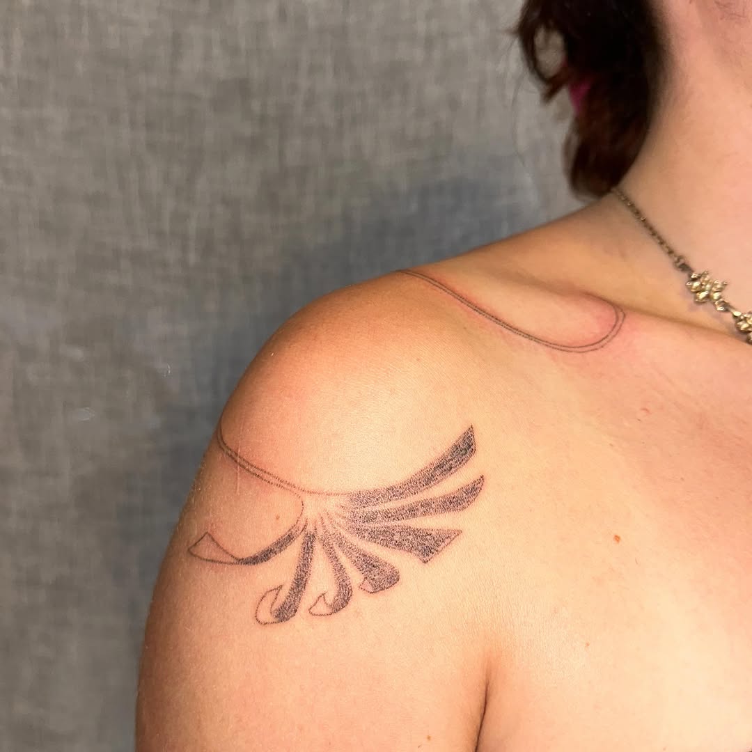 Tattoo by @pokingyousoftly — fine_line, dotwork