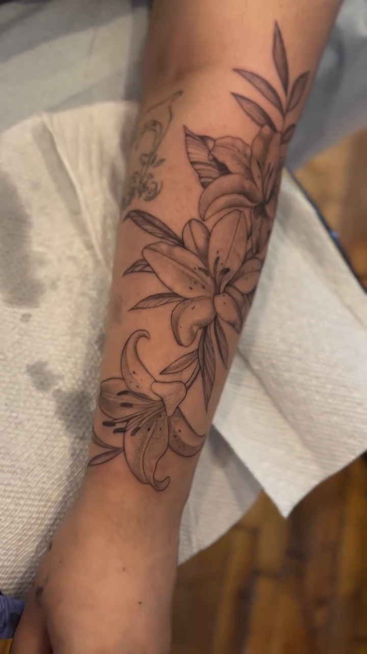 Tattoo by @tattoo_meagan — fine_line