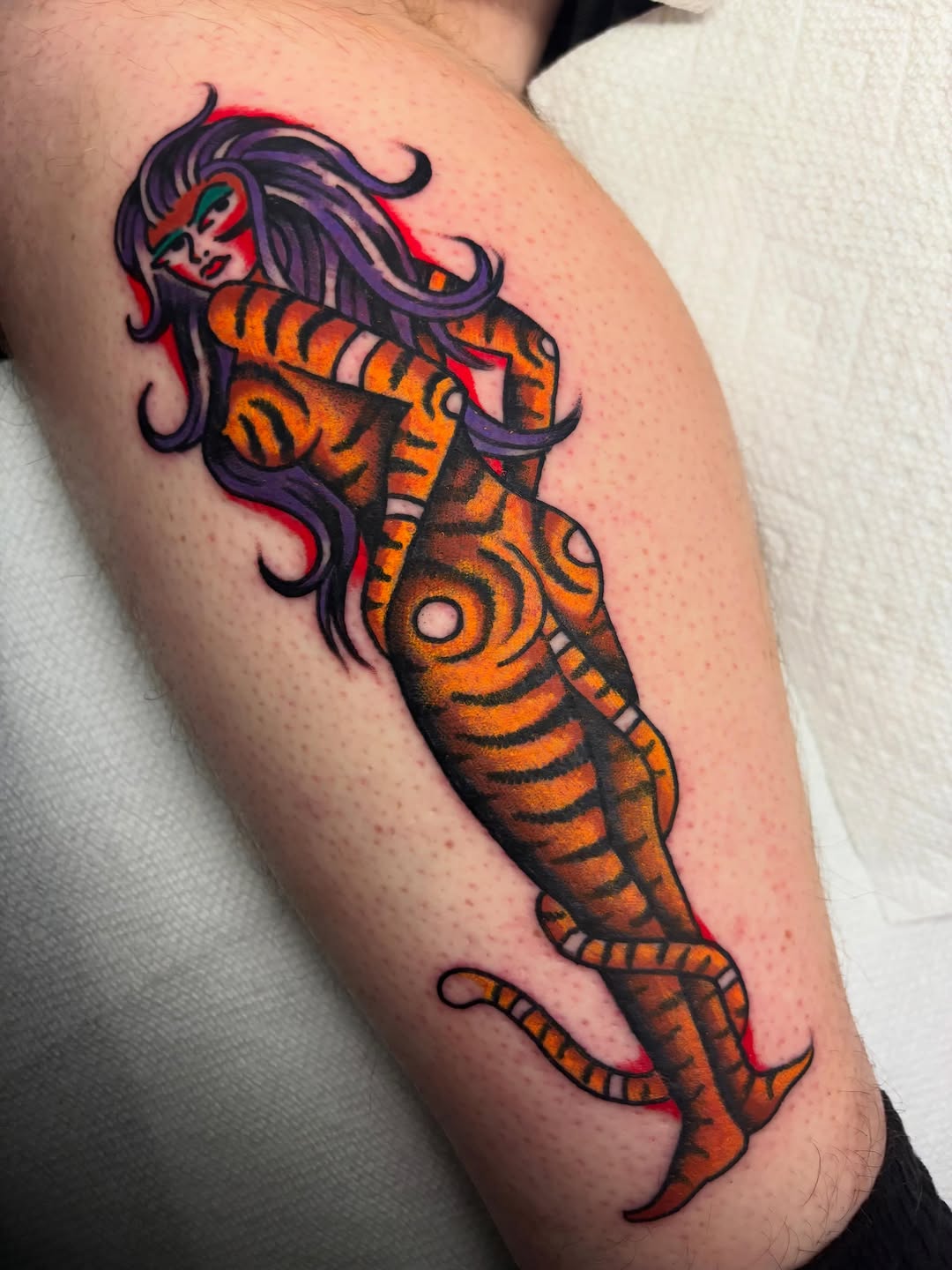 Tattoo by @twodeadfeet — american_traditional, illustrative