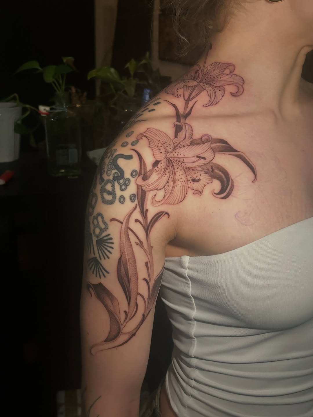 Tattoo by @romaytheart — fine_line, black_and_grey