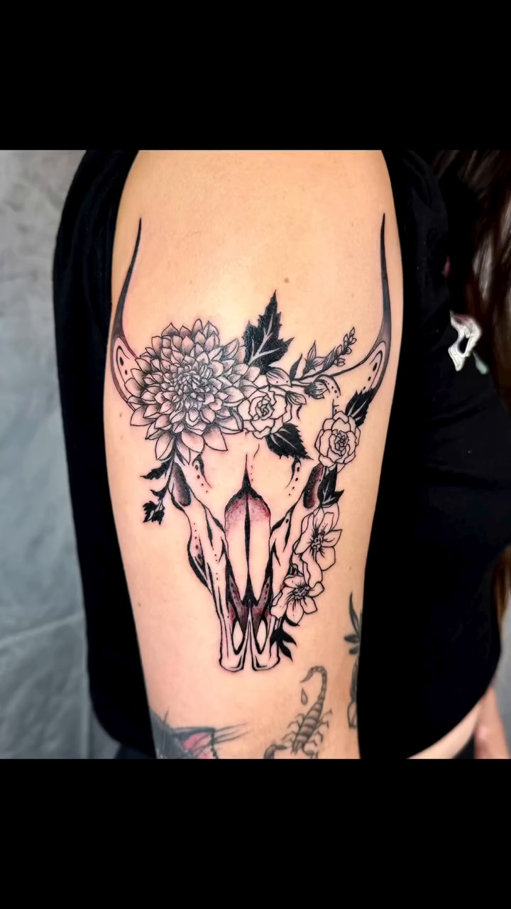 Tattoo by @apogee_tattoo — black_and_grey, realism