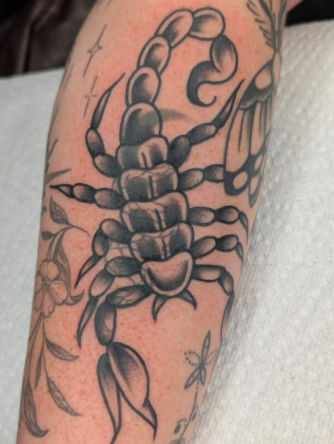 Tattoo by @kronetattoos — black_and_grey, american_traditional