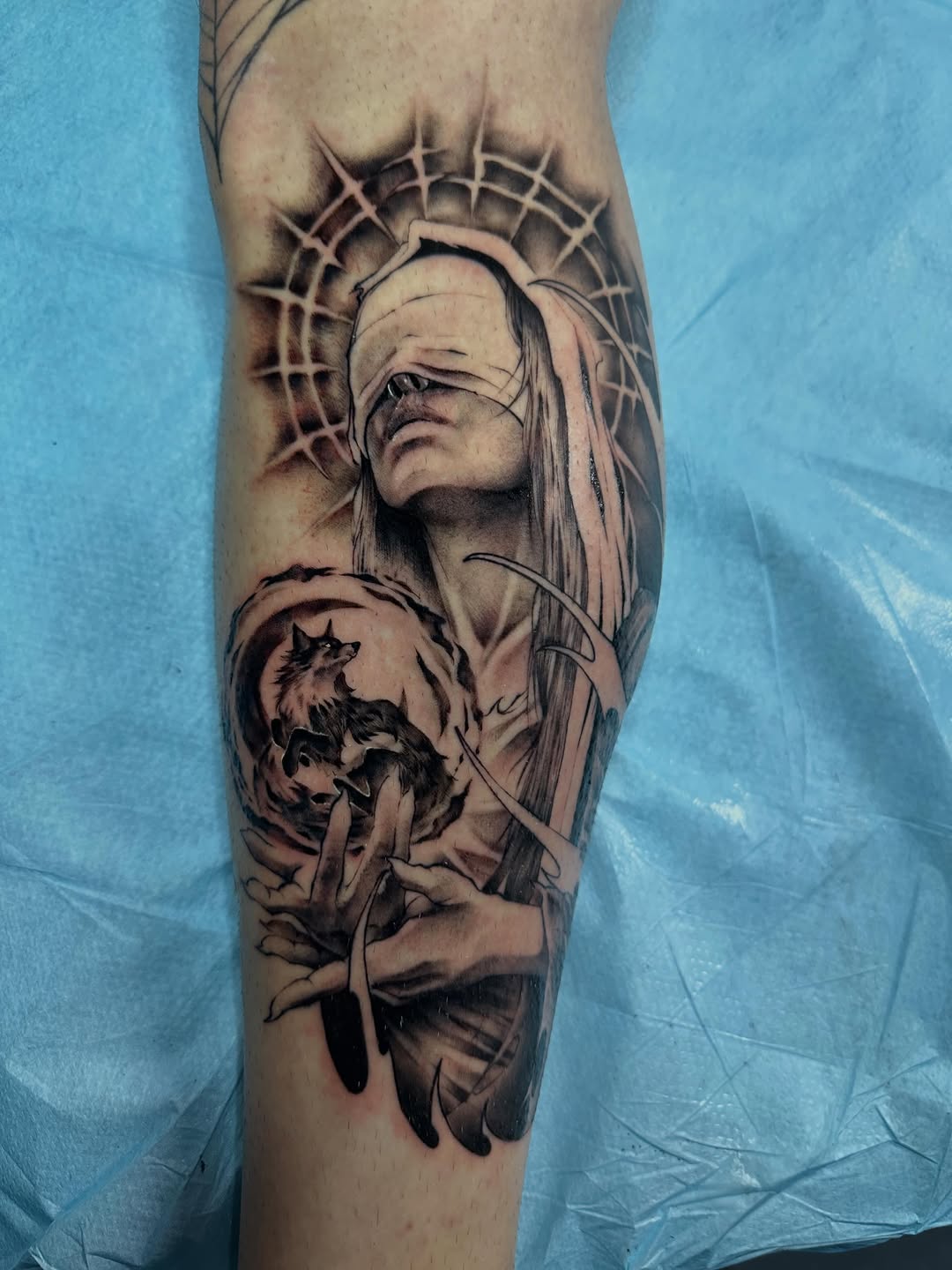 Tattoo by @jam_inkz — blackwork, realism