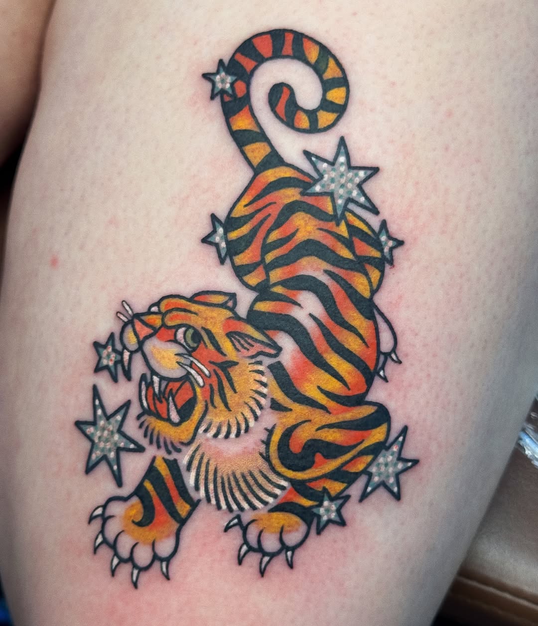 Tattoo by @littlelaurtattoos โ american_traditional