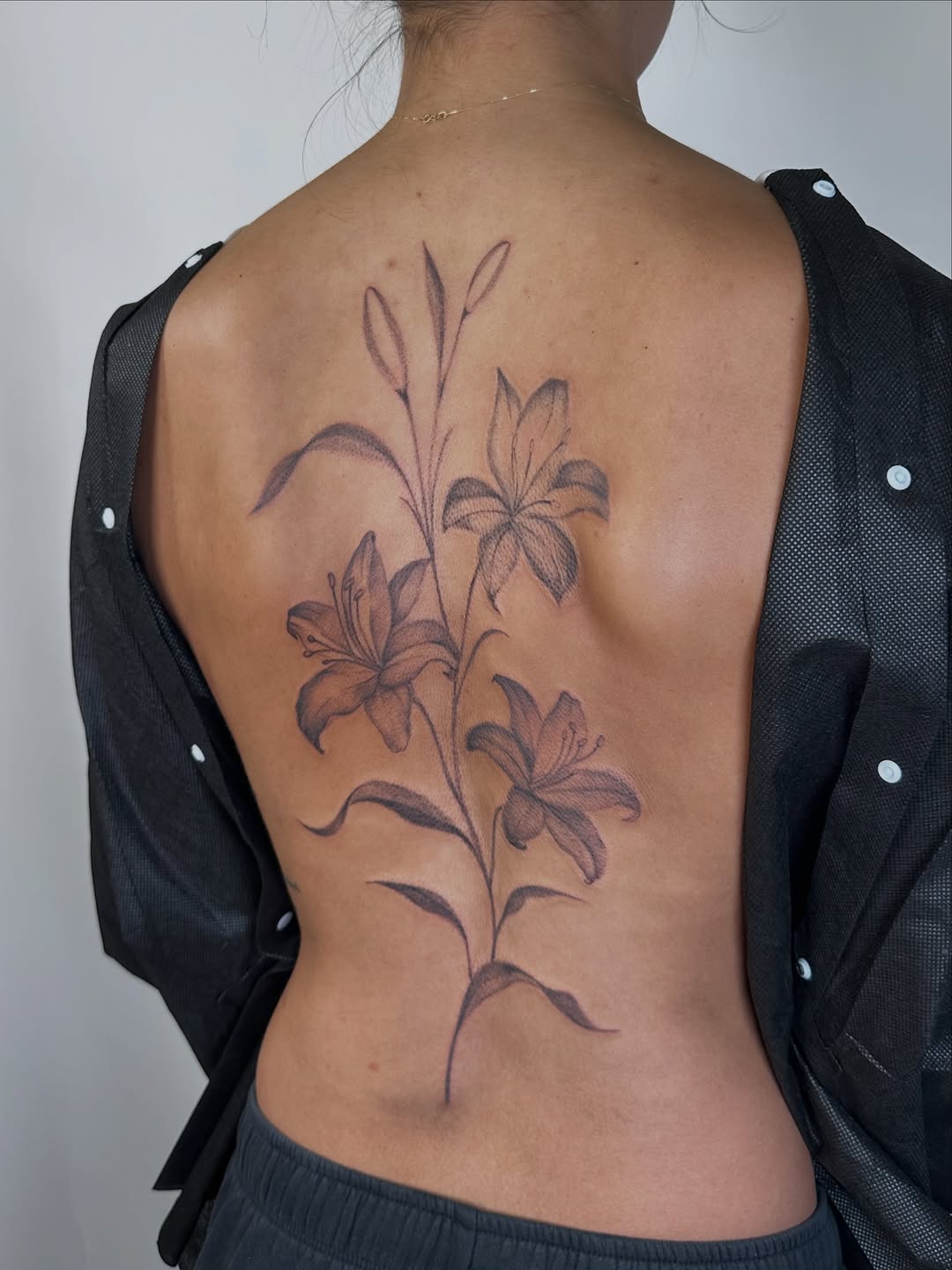 Tattoo by @liza.tattoos β fine_line, black_and_grey