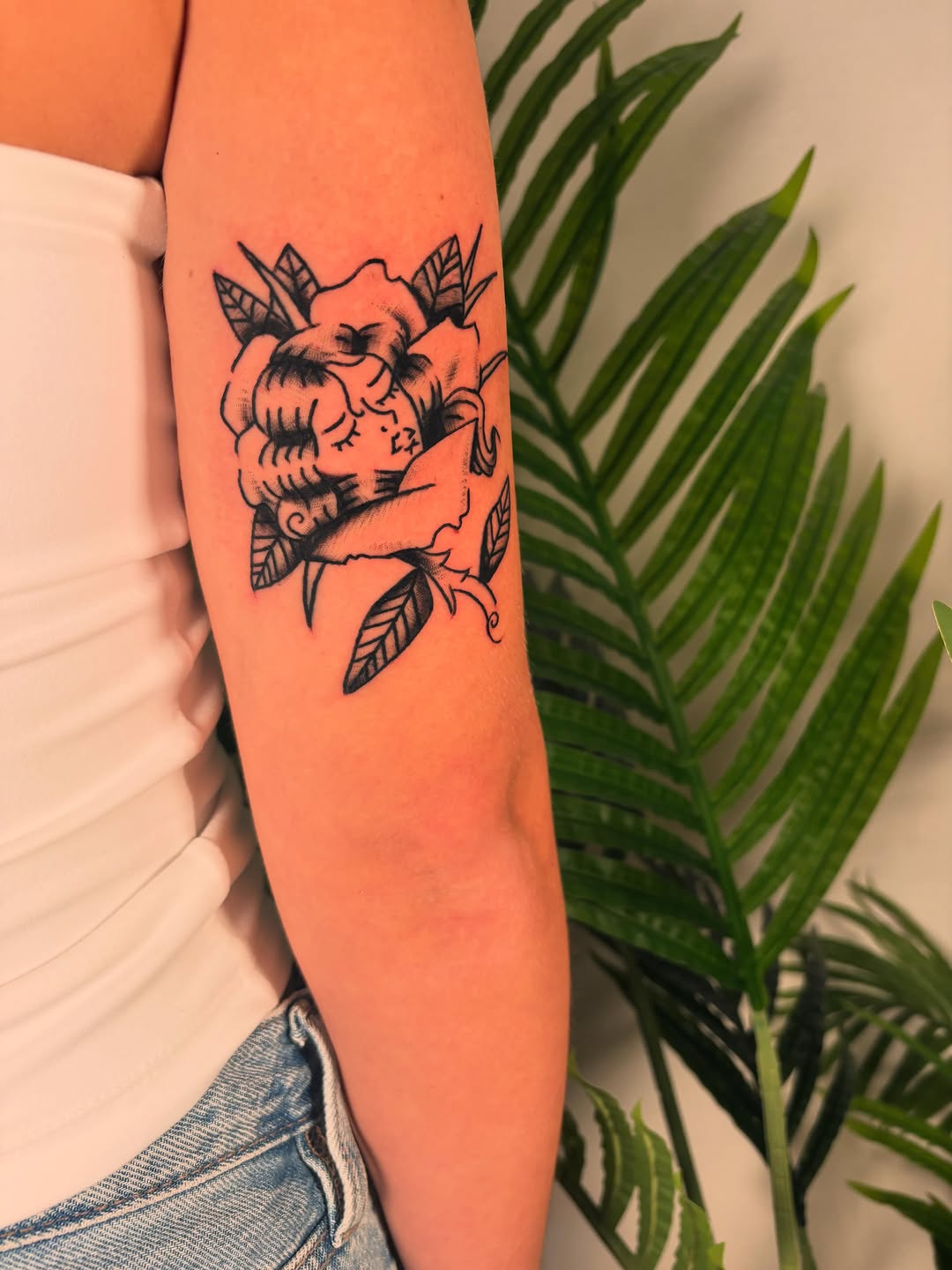 Tattoo by @hoppingfences โ american_traditional