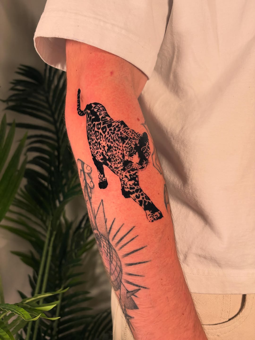 Tattoo by @hoppingfences โ blackwork