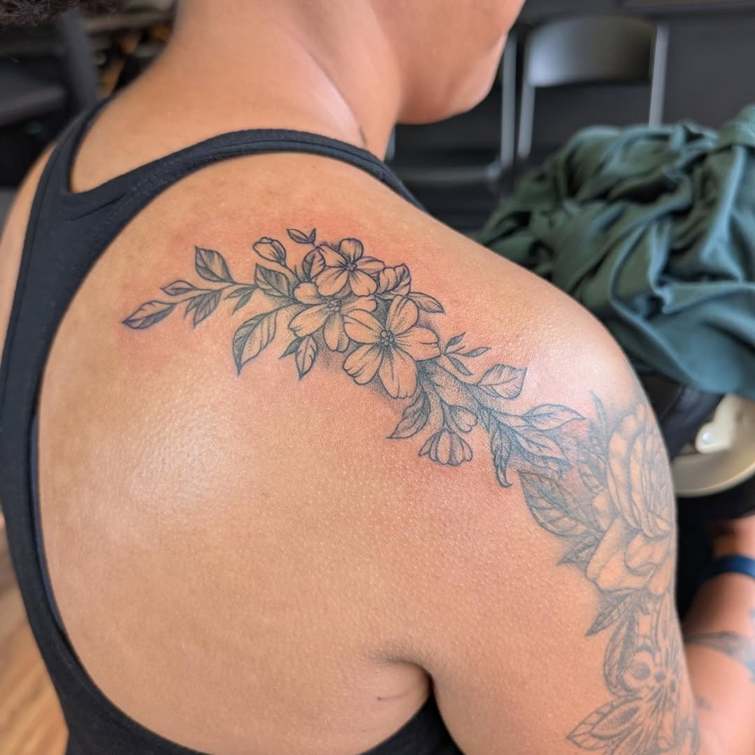 Tattoo by @hearthcreativestudios โ fine_line, black_and_grey
