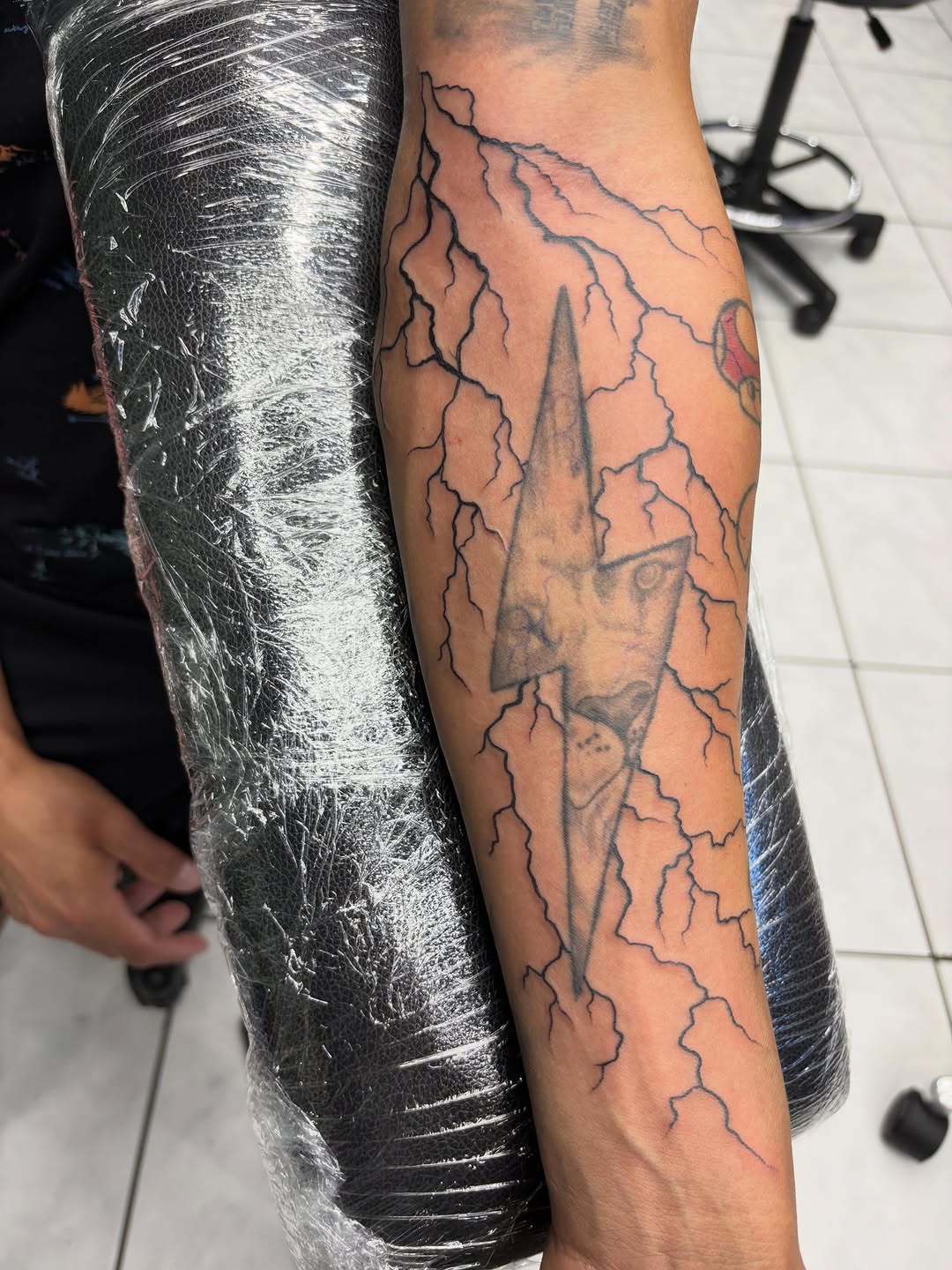 Tattoo by @shadows.tattoos โ black_and_grey