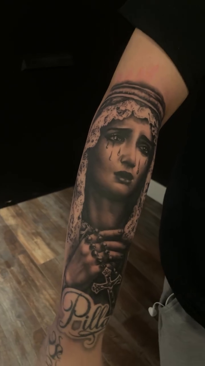 Tattoo by @tiffypxo — realism, black_and_grey