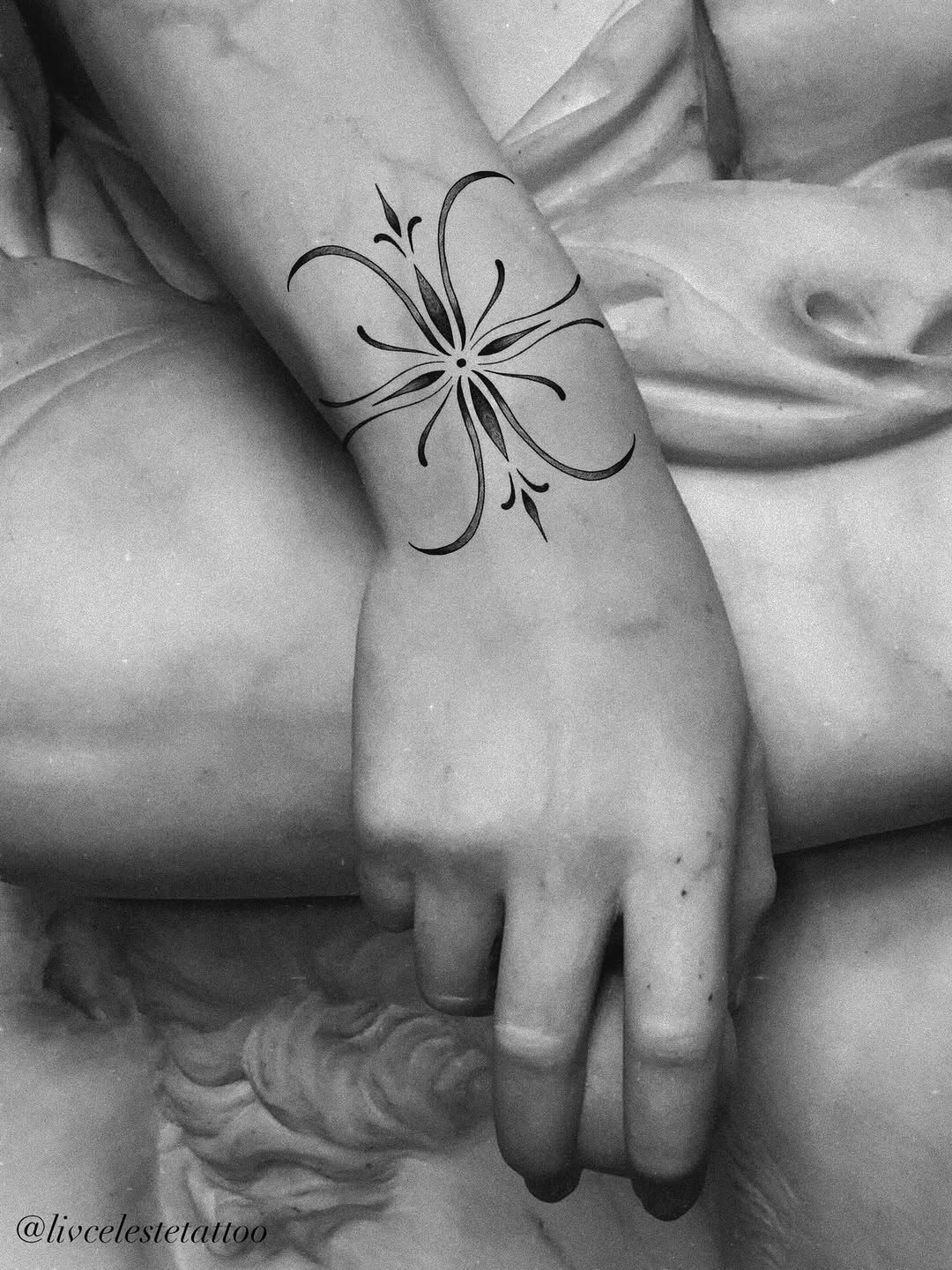 Tattoo by @livcelestetattoo โ fine_line, ornamental