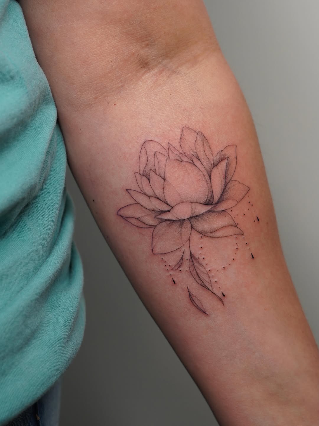 Tattoo by @danaeoxotattoos — fine_line