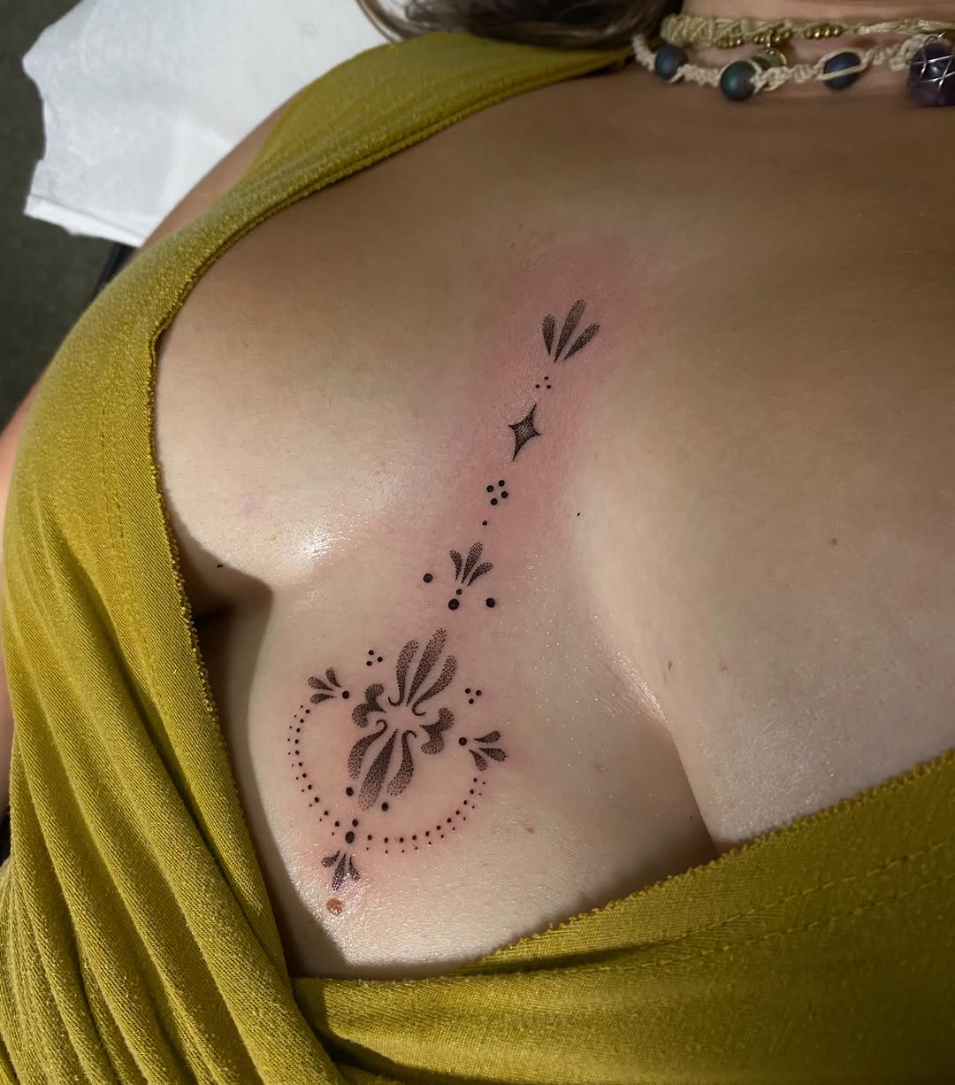 Tattoo by @kamsstudioo β fine_line, dotwork