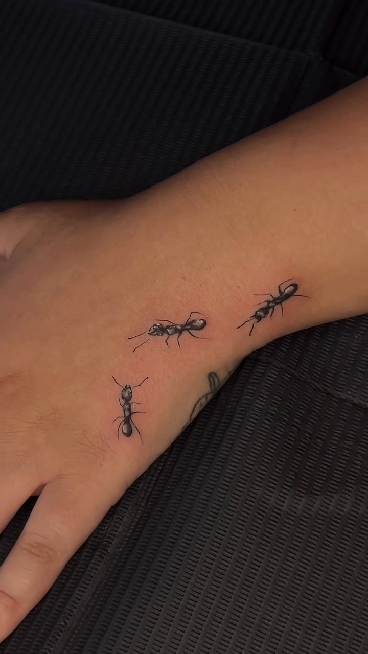 Tattoo by @artdrastic — fine_line, illustrative