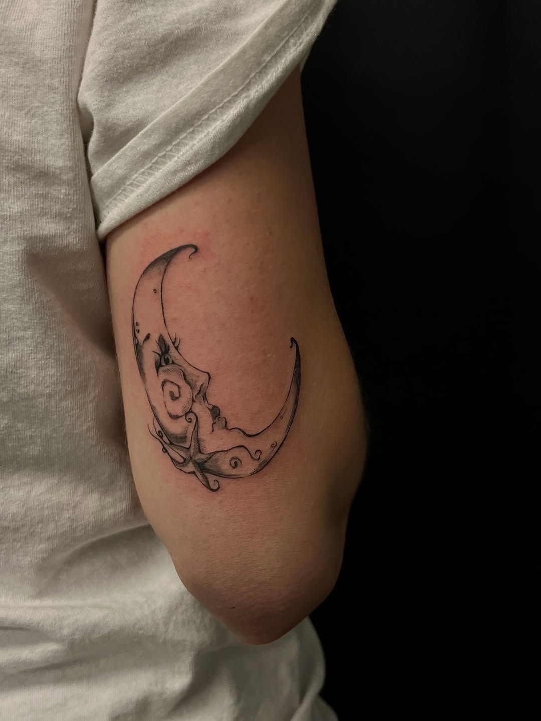 Tattoo by @dreamrealm — fine_line, black_and_grey