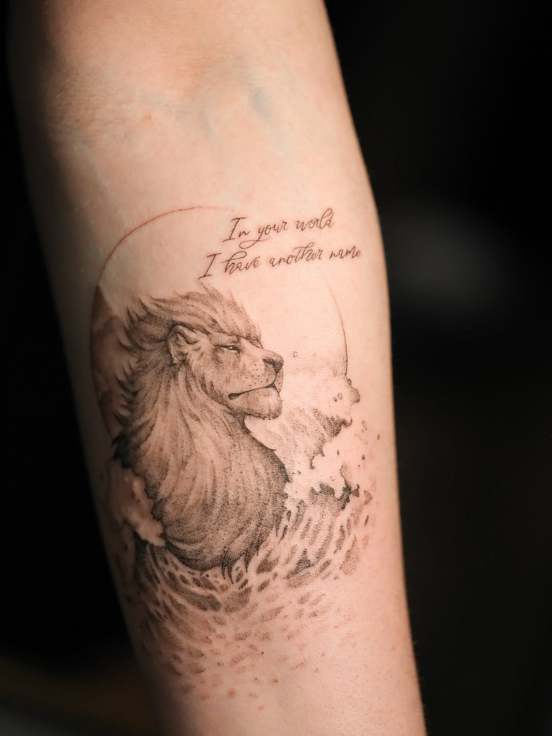 Tattoo by @ignis.tattoo.studio.kitchener โ black_and_grey