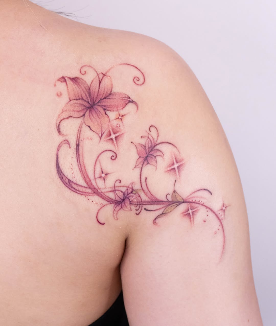 Tattoo by @gracillustrates — fine_line, watercolor